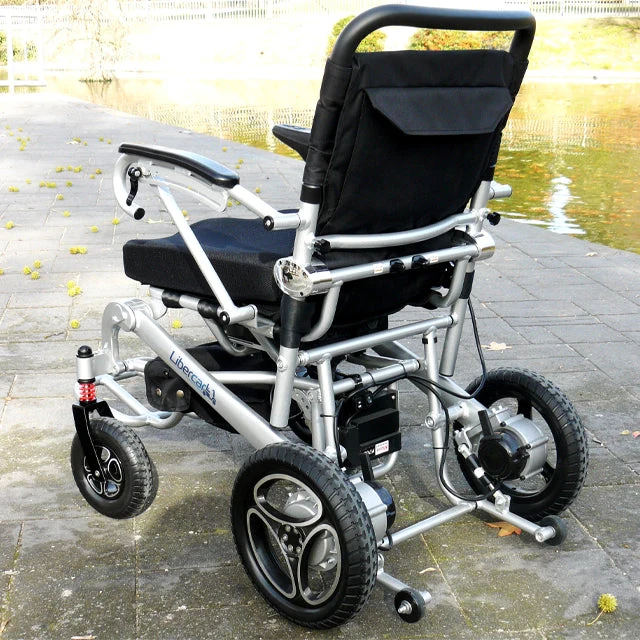 Elektrischer Rollstuhl Ultra Plus | Autonome Mobilität