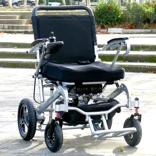 Elektrischer Rollstuhl Ultra Plus | Autonome Mobilität