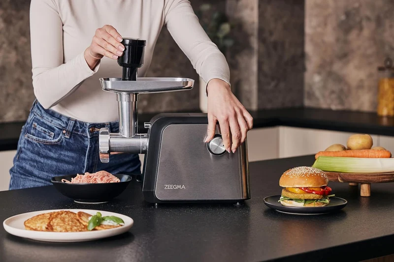 ZEEGMA MOLEN CHEF EASY Elektrischer Fleischwolf Leistung 2100 W 3 Edelstahlscheiben Wurstaufsatz Gem