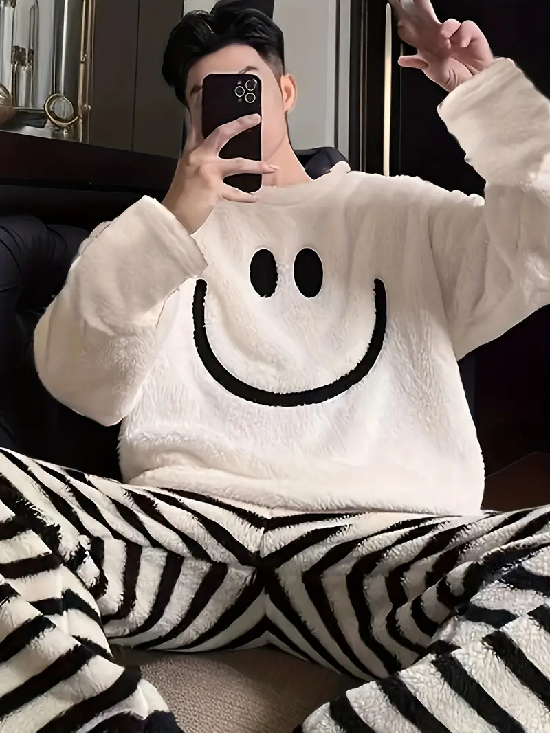 Jasper - Lässiges Pyjama-Set für Herren mit Cartoon-Stickerei