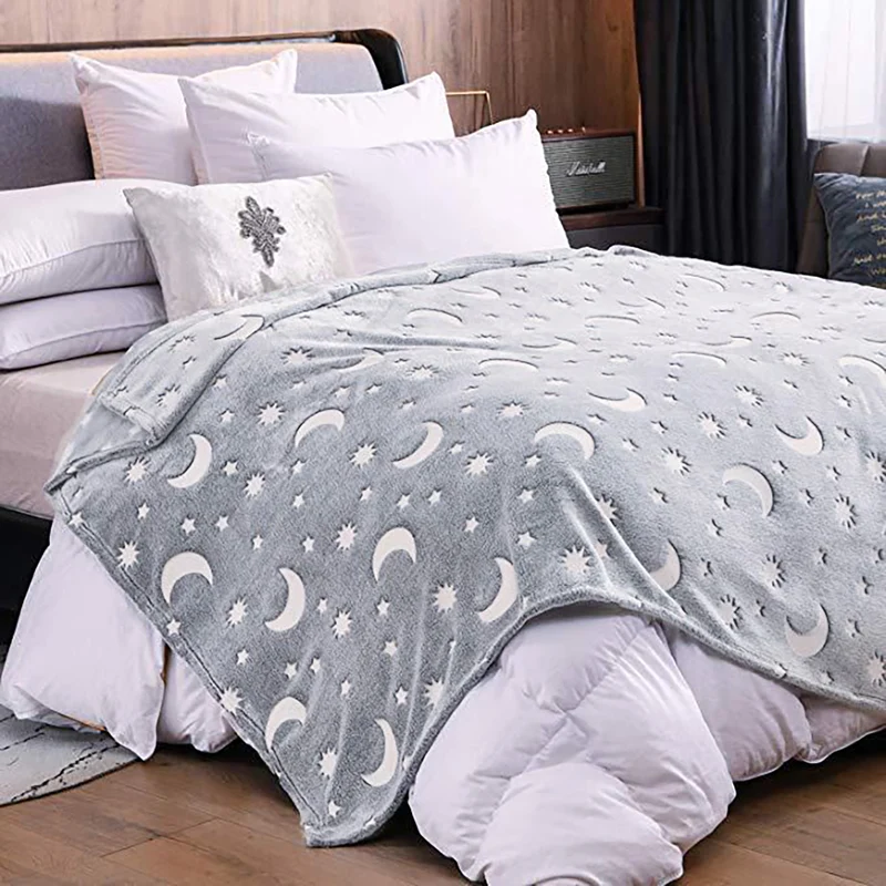 Coperta Night Glow in Pile 240 g/mq con Effetto Luminescente Il Gruppone