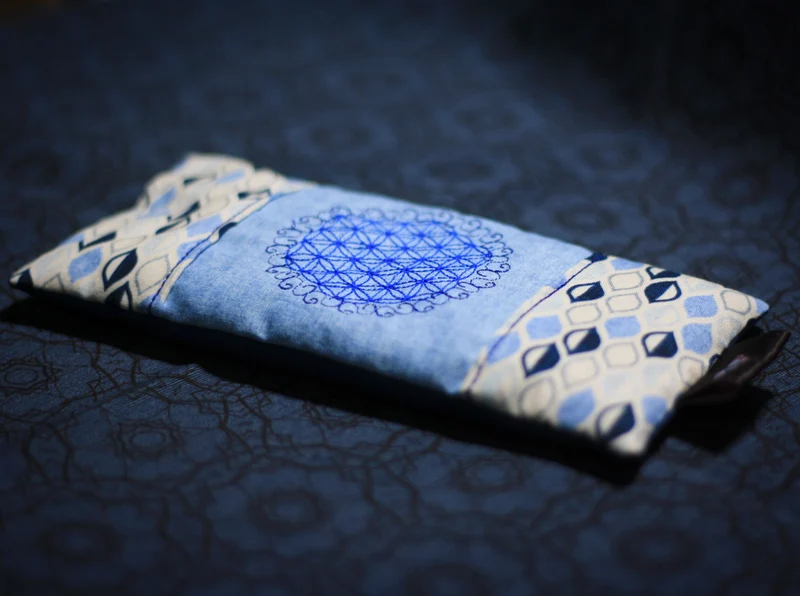 Augenkissen 💙 Blau 🕉️ mit Amethyst & Bergkristall (AK20) Unikat