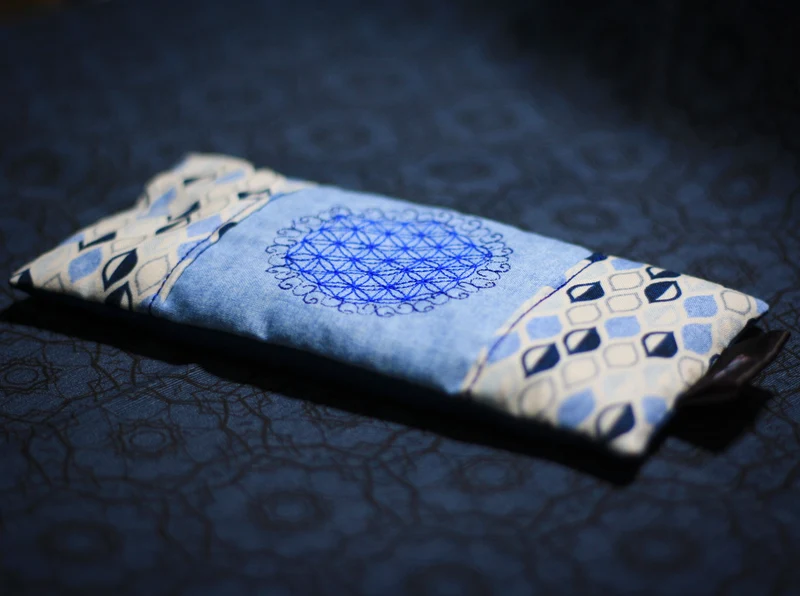 Augenkissen 💙 Blau 🕉️ mit Amethyst & Bergkristall (AK20) Unikat