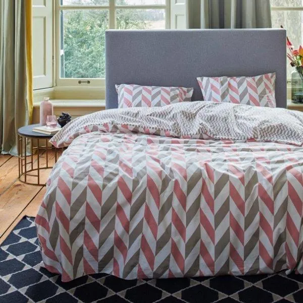 Bettwäsche Criss Cross pink von Esprit