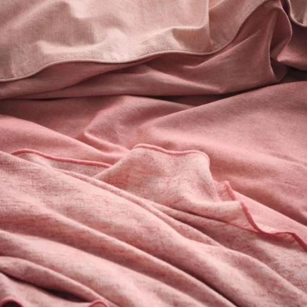 Bettwäsche Washed Chambray coral pink von Marc O'Polo