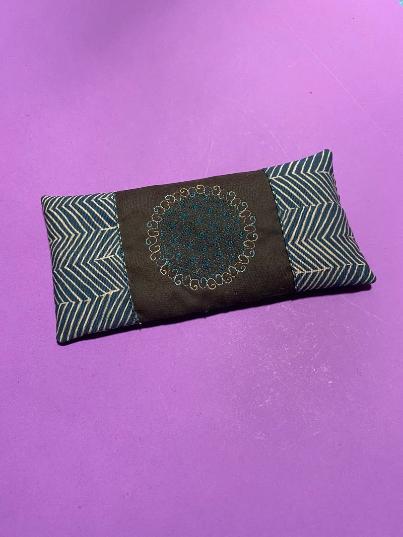 Yoga Augenkissen UNIKAT mit Amethyst (AK3)