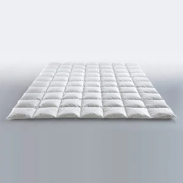 Daunendecke Gold Edition Diamond Light von Falkenreck