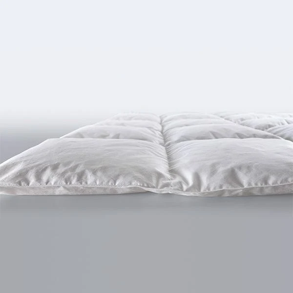 Daunendecke Gold Edition Diamond Light von Falkenreck