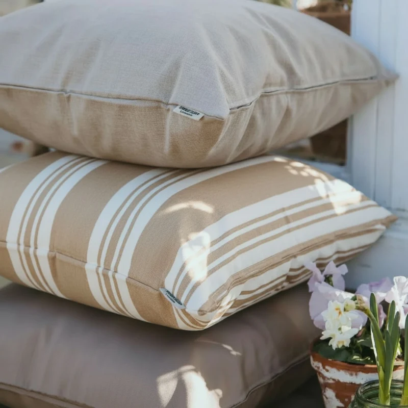 Outdoor-Kissen 50x50 - Beige gestreift
