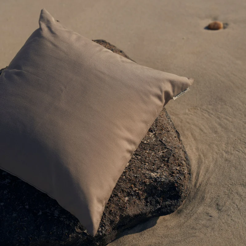 Outdoor-Kissen 50x50 - Taupe (Auslaufartikel)