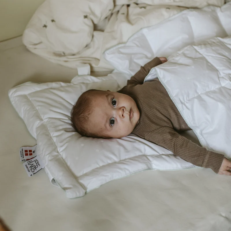 Baby-Kissen und Decke