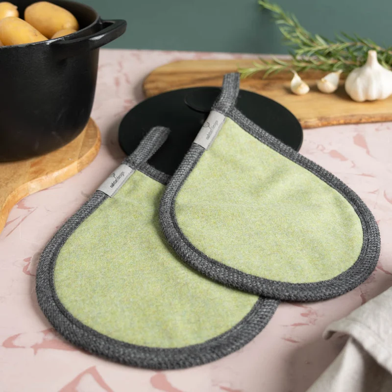 Topflappen aus 100 % Schurwolle