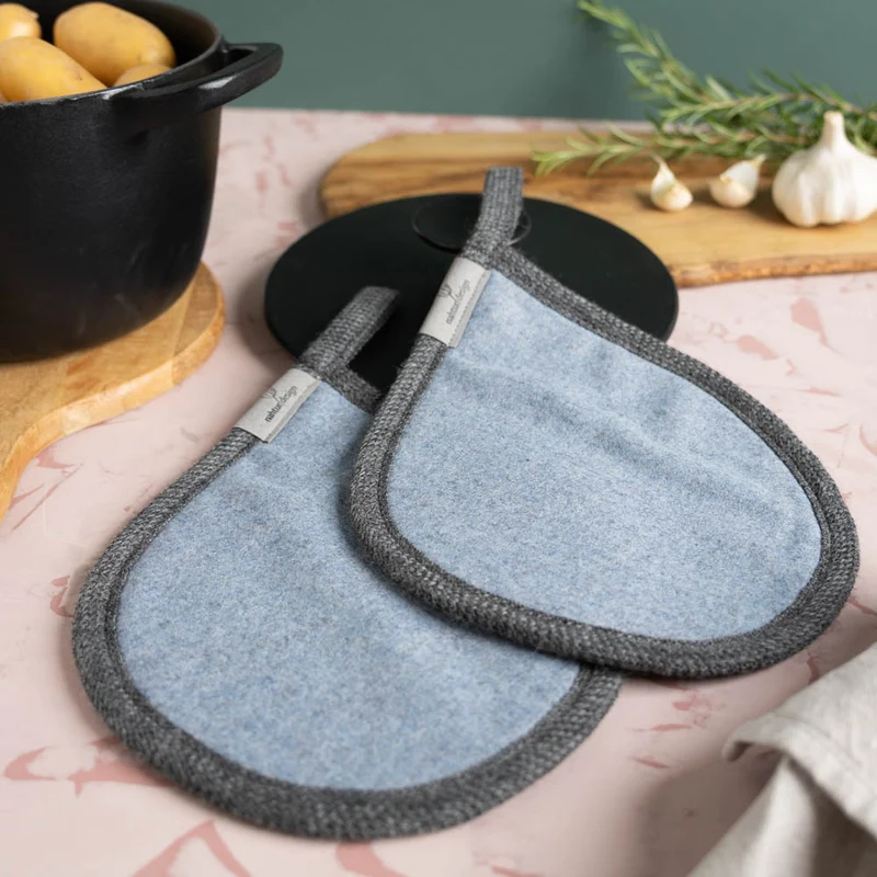 Topflappen aus 100 % Schurwolle
