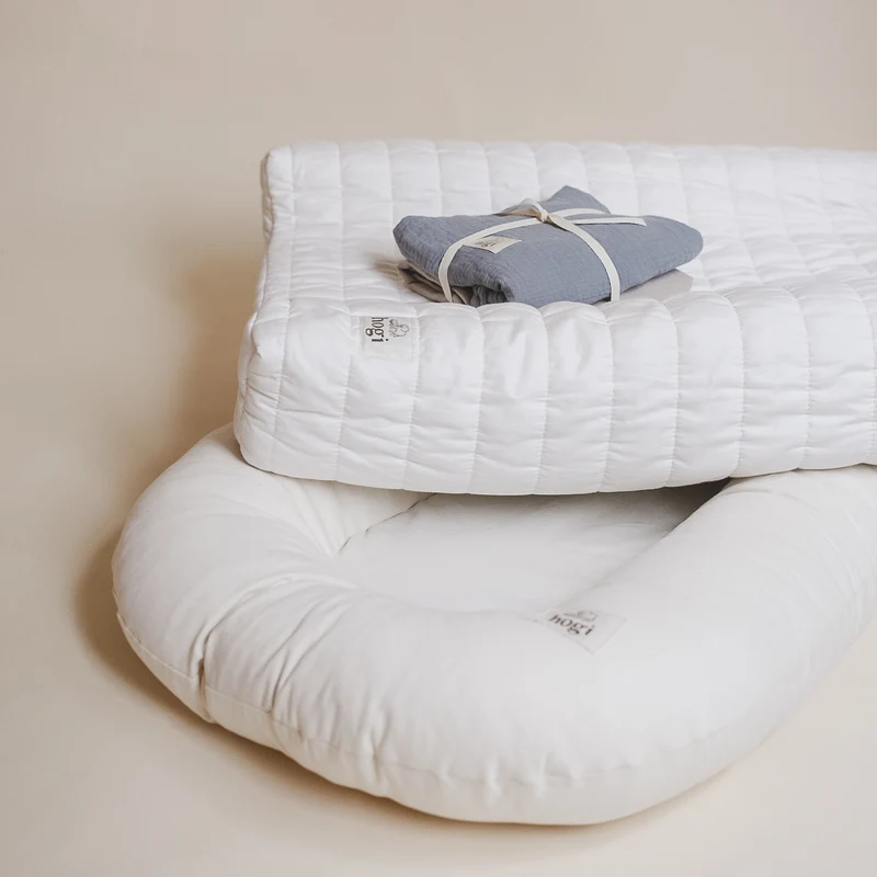 MAXI Set: Nest `natur` + Hevea Hug, je mit 1x Bezug