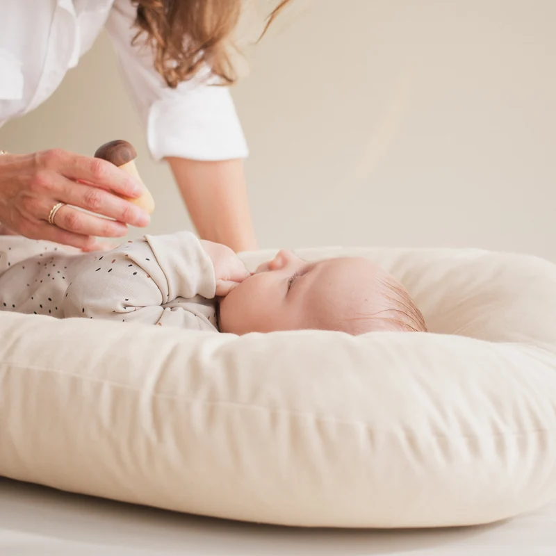 Essentials Set: Nest `natur` + Hevea Hug