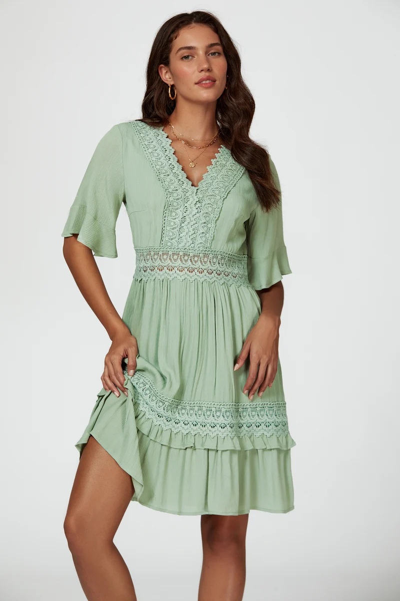 FS COLLECTION Minikleid Damen Minikleid aus Baumwolle mit V-Ausschnitt und Spitzendetails