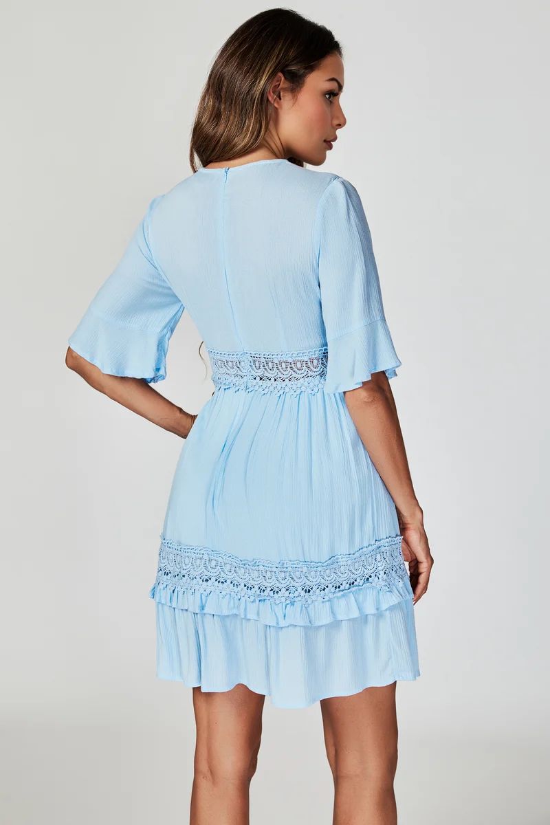 FS COLLECTION Minikleid Damen Minikleid aus Baumwolle mit V-Ausschnitt und Spitzendetails