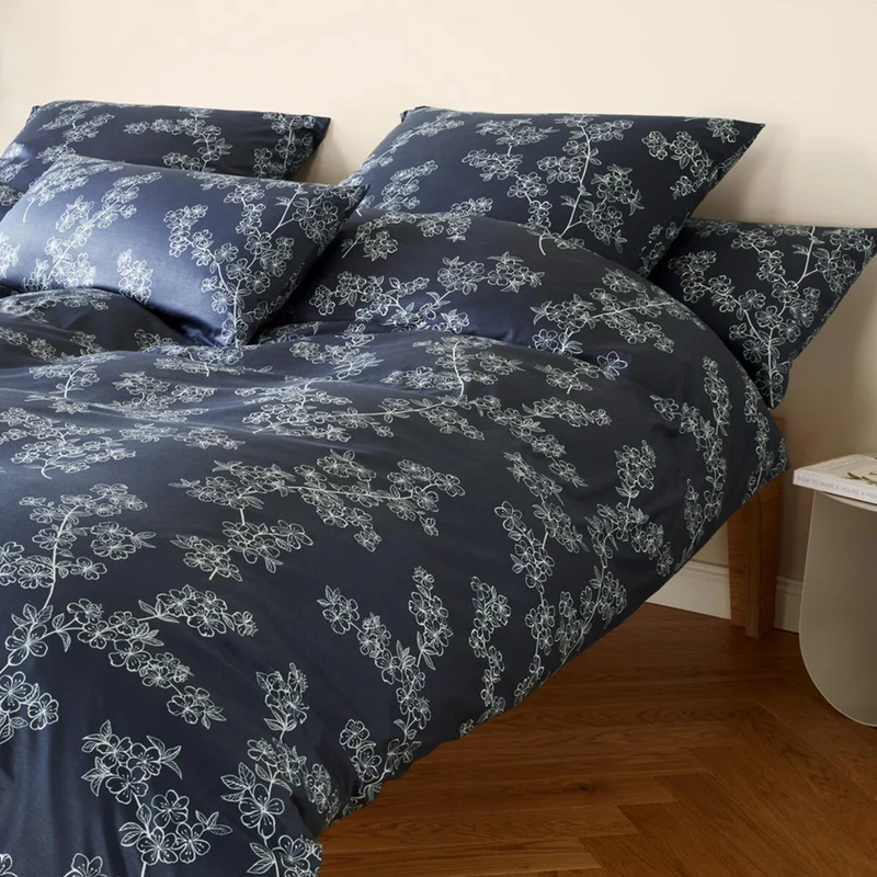 Bettwäsche Interlock Jersey Cherry Blossom Blau mit Blumenmuster 135 x 200 cm
