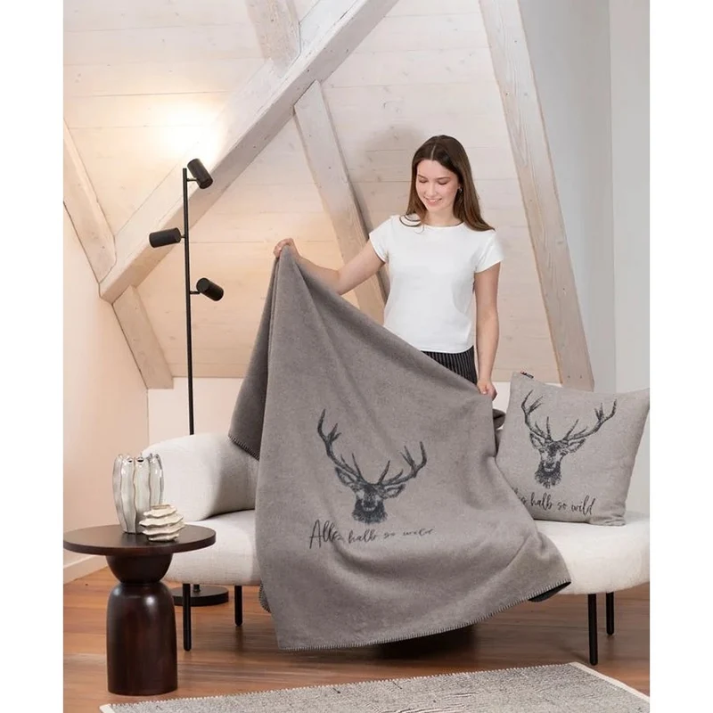 Fussenegger Wohndecke Savona Alles halb so Wild filz 150x200