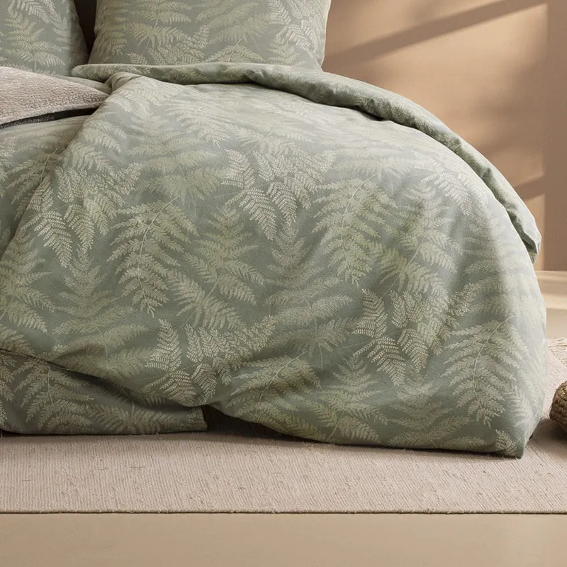 Bettwäsche Flanell Tesero Grün mit Blumenmuster 135 x 200 cm