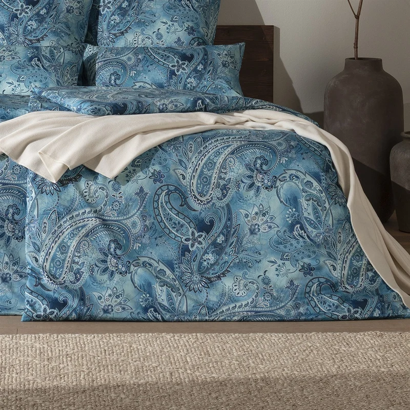 Bettwäsche Mako Satin Rhea Blau mit Paisleymuster 135 x 200 cm