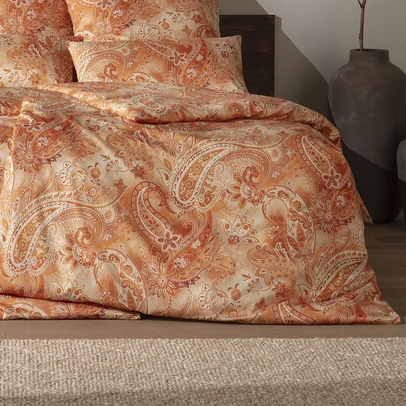 Bettwäsche Mako Satin Rhea Orange mit Paisleymuster 135 x 200 cm