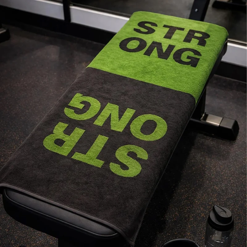 Fitnesshandtuch 50 x 130 cm Fitness & Gym Strong Grün