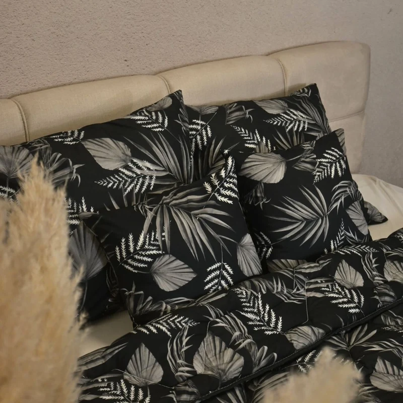 HappyBed Sierkussensloop | Black Leaves | Set van 2