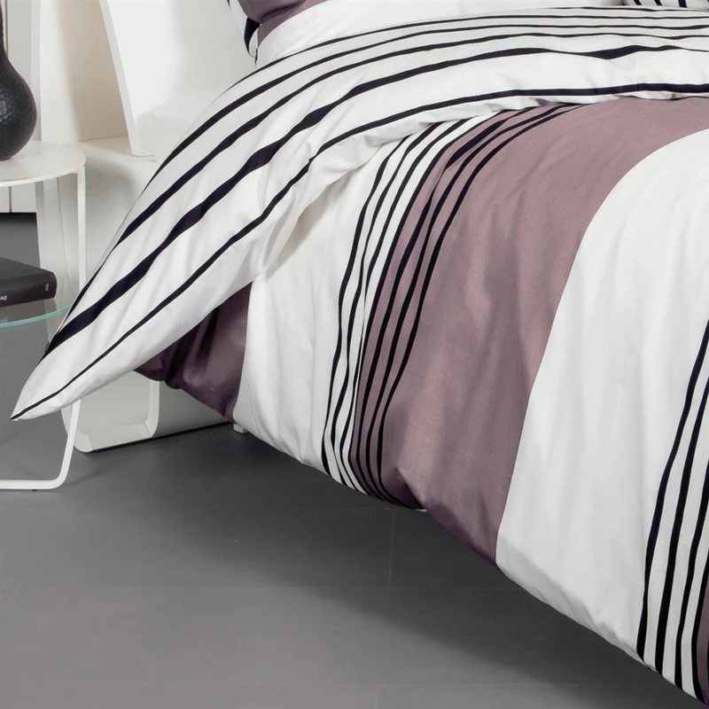 Bettwäsche Mako Satin J.D Taupe mit Streifenmuster 135 x 200 cm