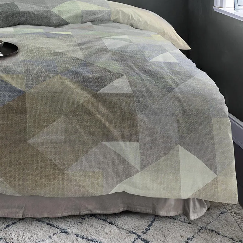 Bettwäsche Mako Satin Wave Natur mit geometrischem Muster 135 x 200 cm