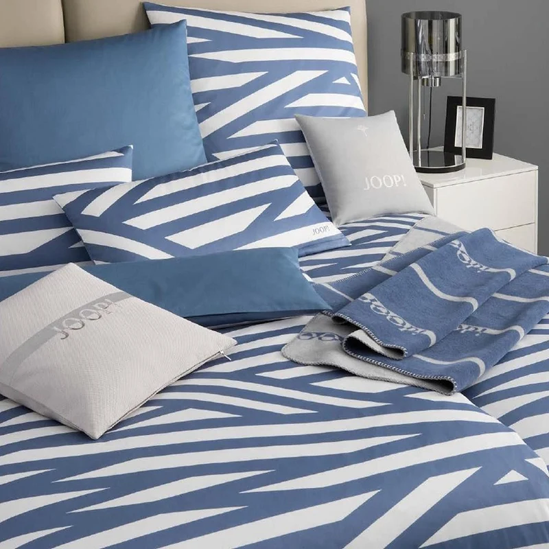 Bettwäsche Mako Satin Cross Blau mit Streifenmuster 135 x 200 cm