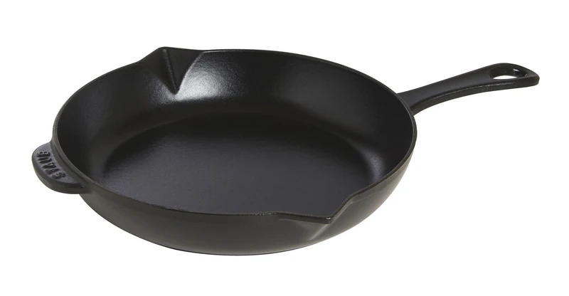 STAUB Bratpfanne aus Gusseisen, 26 cm, mit Ausgiesser, für alle Herdarten geeignet, Schwarz, 48.2 x