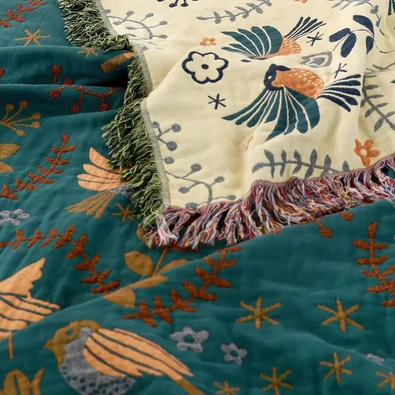 WINGTIDE – Skandinavische Wendedecke aus 100 % Baumwolle mit Vogel- und Blumenmotiv