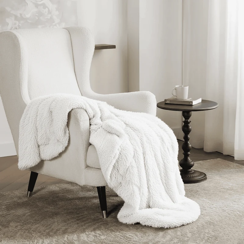 MOUSILK – Kuschelige Kunstfelldecke Mit Seidigem Griff & Elegantem Fall