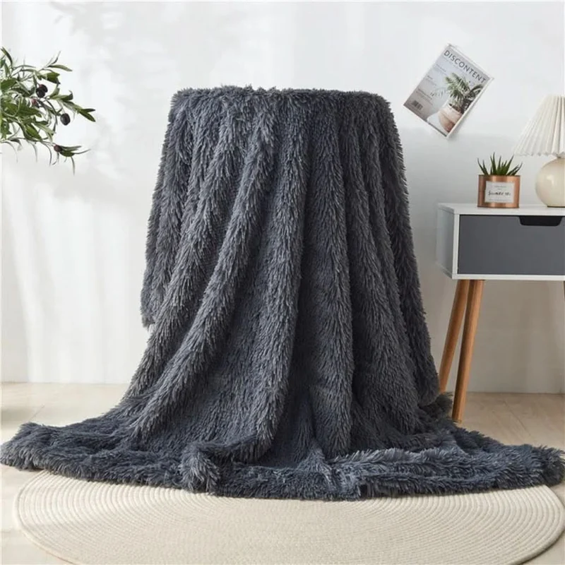 MOUSILK – Kuschelige Kunstfelldecke Mit Seidigem Griff & Elegantem Fall
