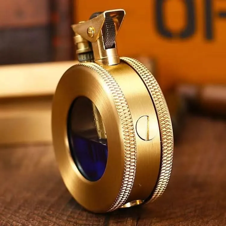 BLAZORA – Langlebiges Metallfeuerzeug Im Zeitlosen Retro-Stil