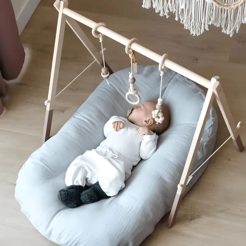 WolkenNest – Orthopädisches Gedächtnis-Schaum-Babykissen Für Natürliche Kopfstütze Und Ruhigen Schlaf