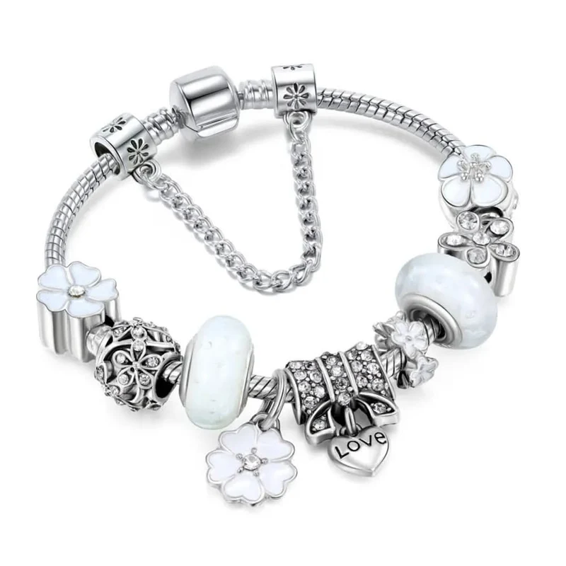 Florale Charm-Kette Aus Sterlingsilber – Botanisches Schmuckdesign Für Damen