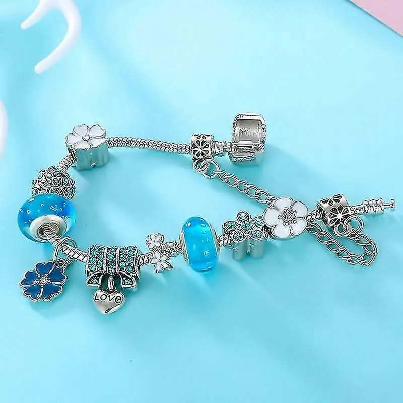 Florale Charm-Kette Aus Sterlingsilber – Botanisches Schmuckdesign Für Damen