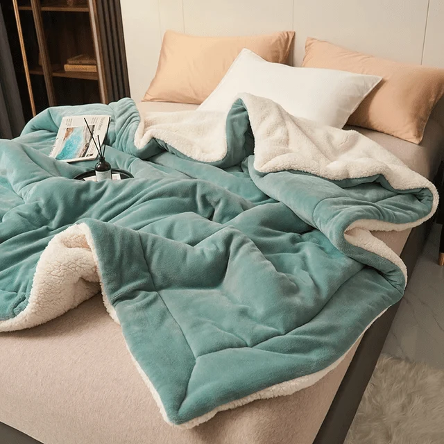 KuschelGlanz – Weiche Flanell-Fleecedecke für Wärme & Stil