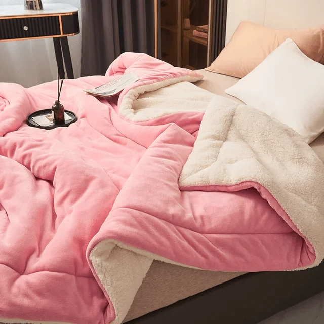 KuschelGlanz – Weiche Flanell-Fleecedecke für Wärme & Stil
