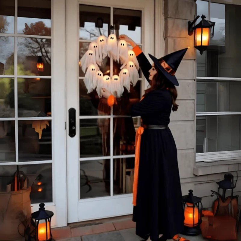 GruselGlow Kranz – Leuchtende Geister für stimmungsvolle Halloween-Dekoration