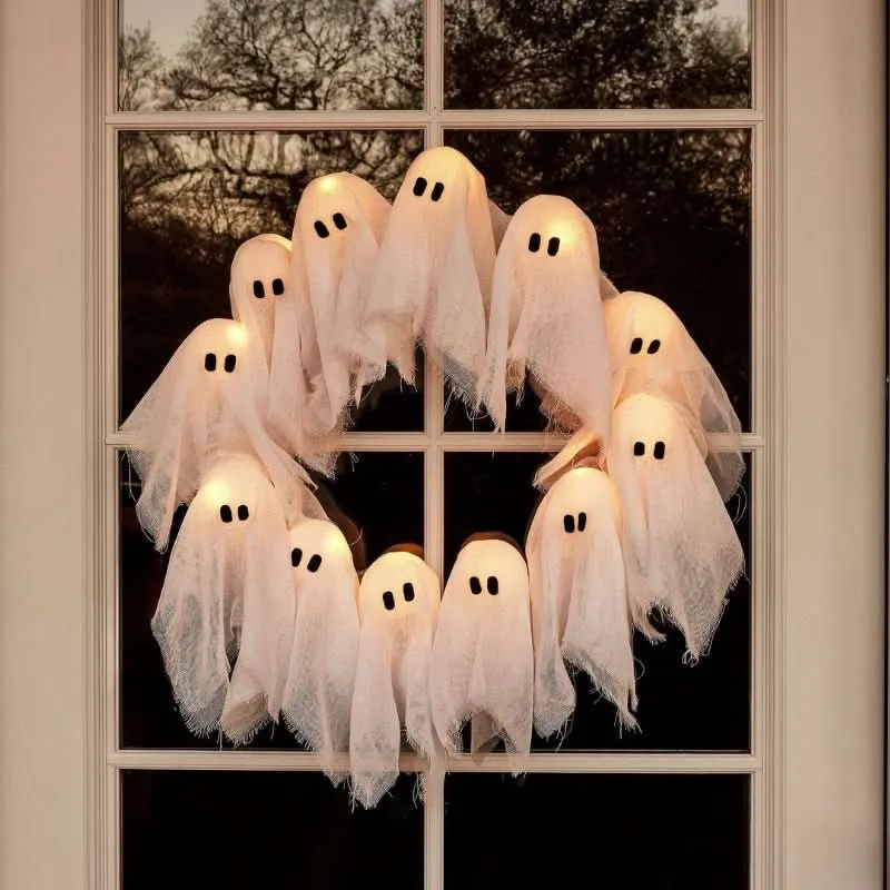 GruselGlow Kranz – Leuchtende Geister für stimmungsvolle Halloween-Dekoration