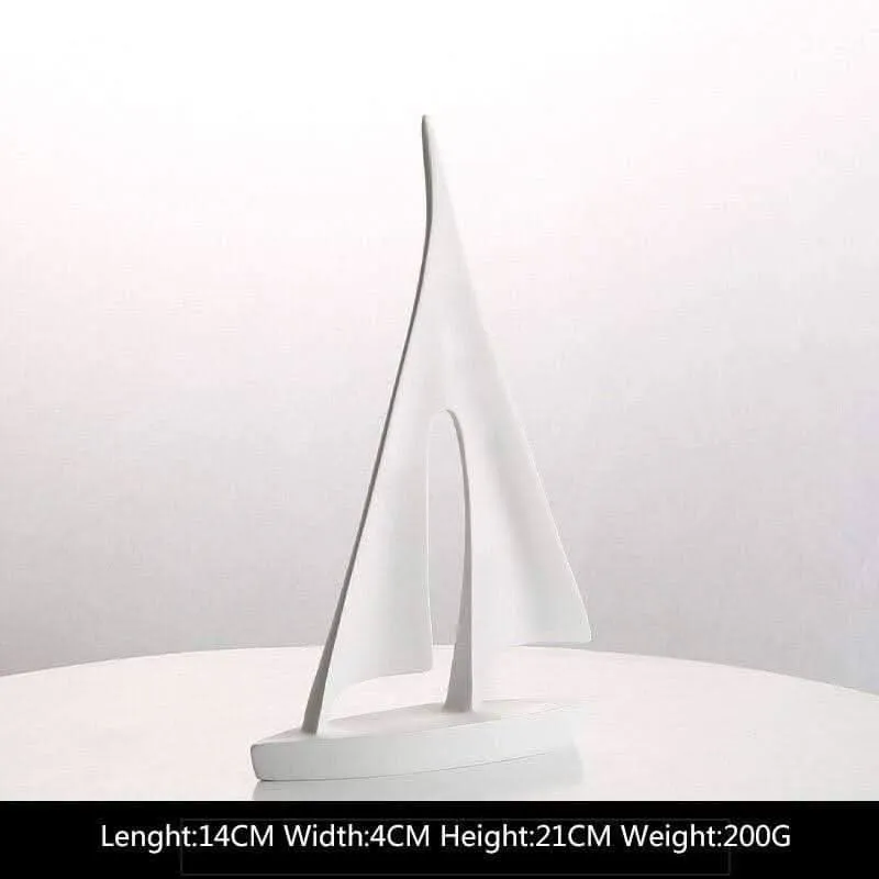 LORIANA Elegante Küstenkunst Harz-Segelboot-Skulptur Weiß Schwarz