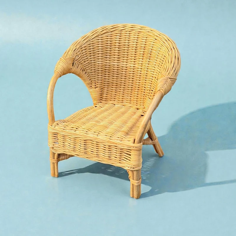 Puppensessel aus Rattan in Honig