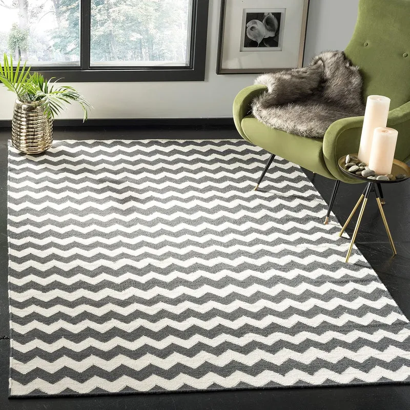 SAFAVIEH Zeitgenössische Teppich für Wohnzimmer, Esszimmer, Schlafzimmer - Dhurrie Collection, Kurze