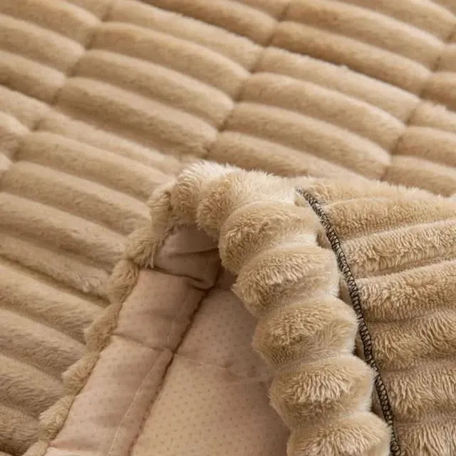 Wärmezuflucht - Premium-Jacquard-Sofabezug Für Ganzjährigen Komfort