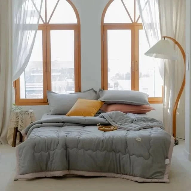 ComfyLux - Hochwertig-Leichtgewicht-Decke