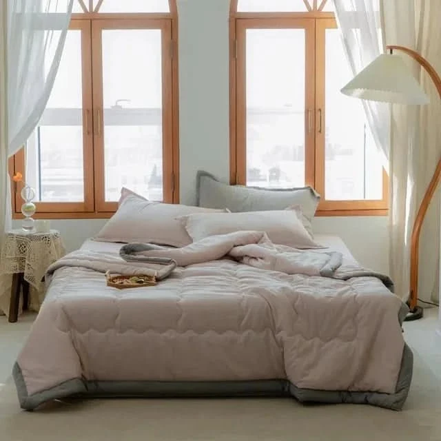 ComfyLux - Hochwertig-Leichtgewicht-Decke