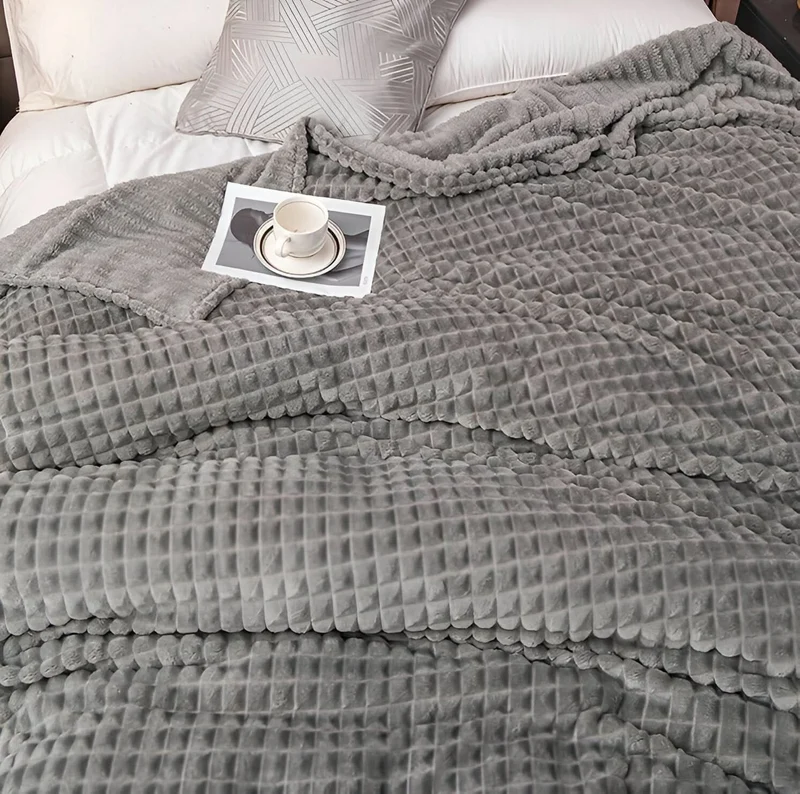 CORALWAVE – Ultra-Weiche Strukturierte Fleece-Decke